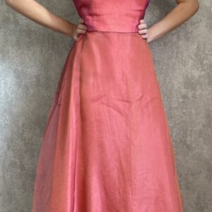 Růžové společenské šaty z hedvábí MONSOON
